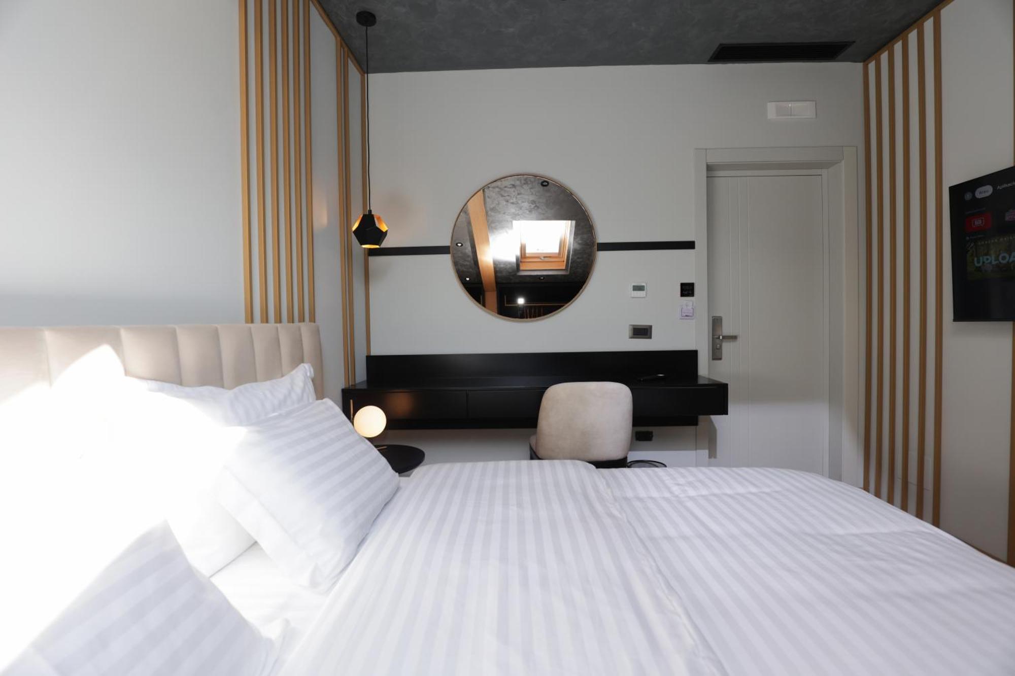 Gremmy Boutique Hotel تيرانا المظهر الخارجي الصورة